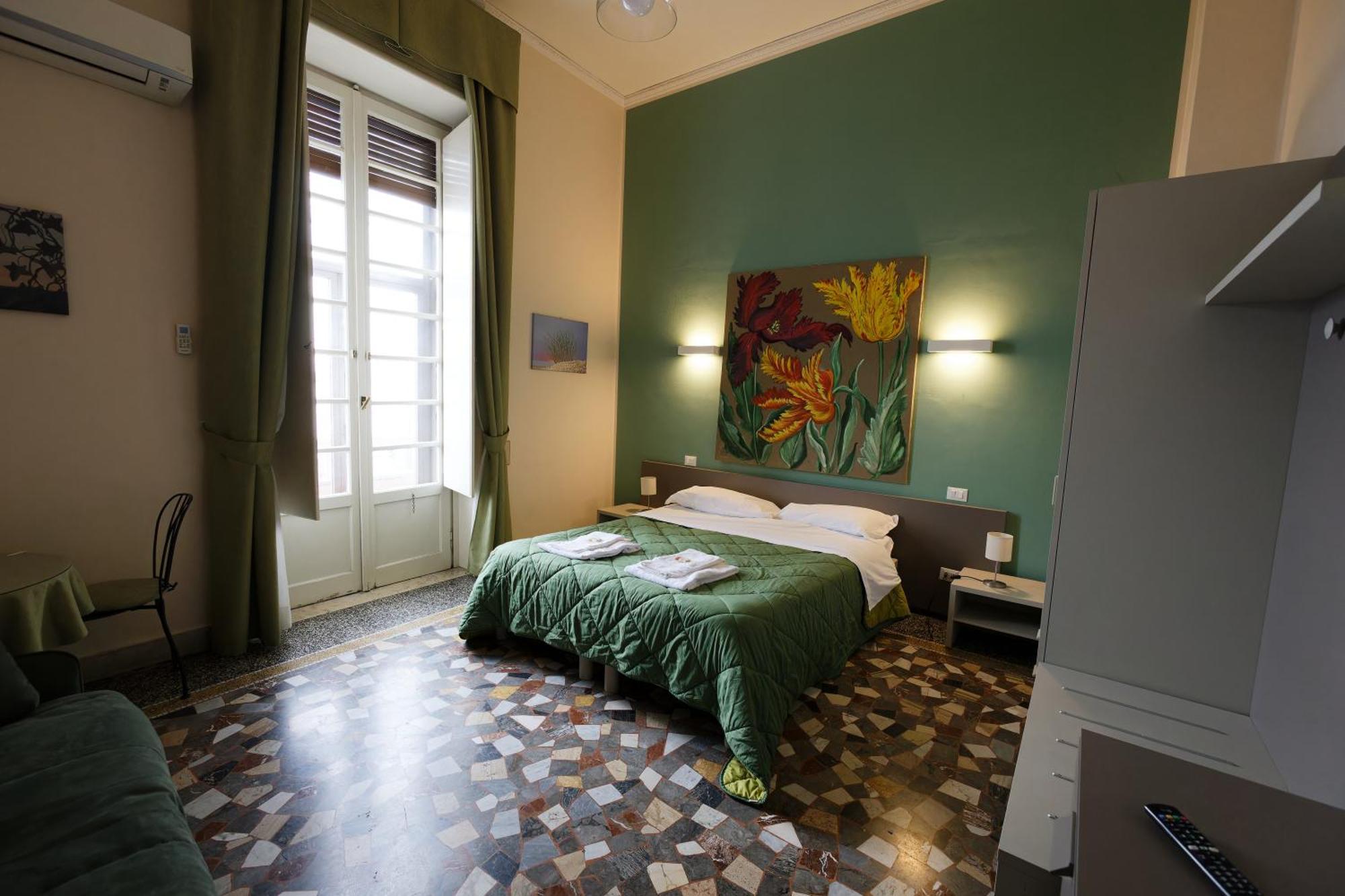 Teatro Sullo Stretto Apartment Messina Bagian luar foto